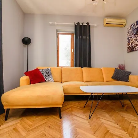Apartment Petar *